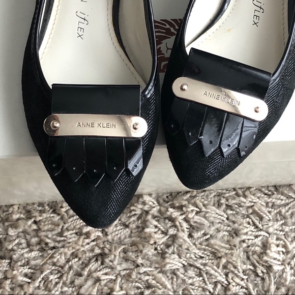 Anne Klein Leather Dress Flats - Picture 3 of 8